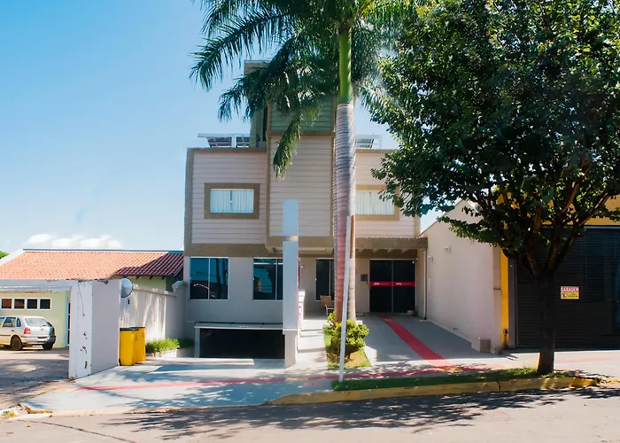 Oyo Cerrado , Campo GrandeHotel Em